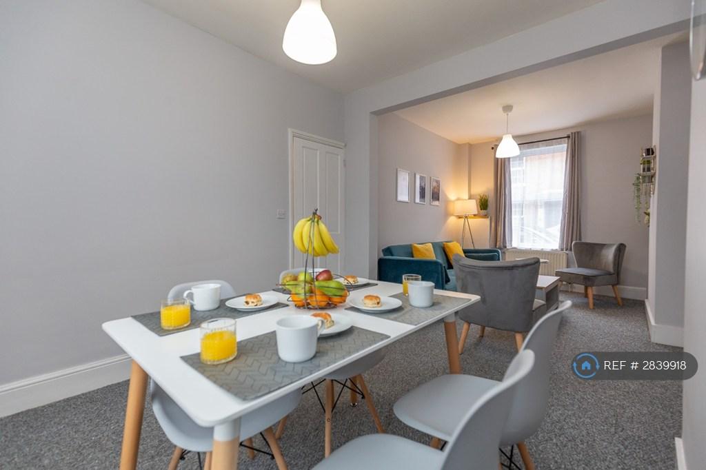 Northamptonservicedapartment Selfcatering Shortlet