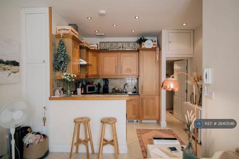 1 bedroom flat to rent, St Lawrence Terrace, London, W10