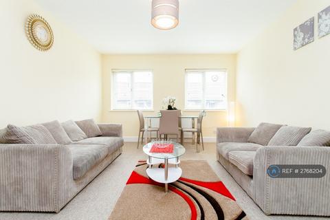 2 bedroom flat to rent, High Road, London, N15