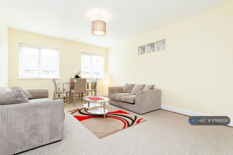 2 bedroom flat to rent, High Road, London, N15