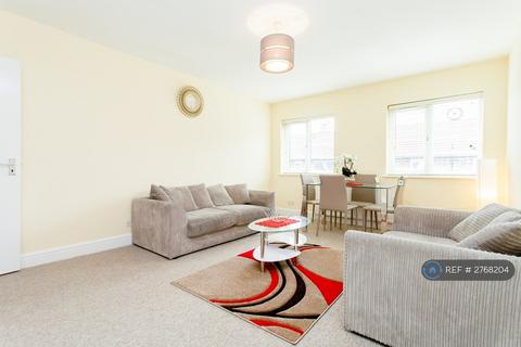 2 bedroom flat to rent, High Road, London, N15