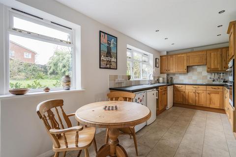 5 bedroom detached house for sale, Winchester Street, Overton, Basingstoke