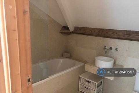 3 bedroom penthouse to rent, Trocadero, Swanage, BH19