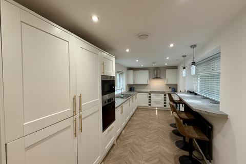 7 bedroom end of terrace house for sale, 3 Fron Dirion Terrace, Bangor, Conwy LL57 2PY