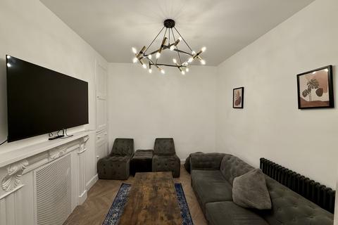 7 bedroom end of terrace house for sale, 3 Fron Dirion Terrace, Bangor, Conwy LL57 2PY