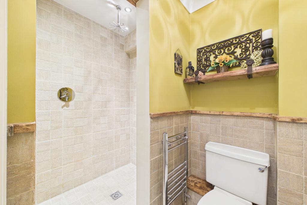 W.C / Shower