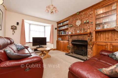 5 bedroom semi-detached house for sale, Foxon Lane, Caterham CR3