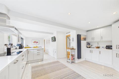 undefined, Longbow Close, Burton-On-Trent DE13