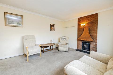 2 bedroom detached bungalow for sale, Oakfield, Saxilby, Lincoln