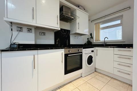 2 bedroom apartment to rent, Wells Road, BRISTOL