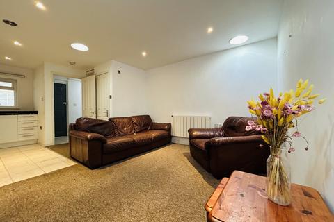 2 bedroom apartment to rent, Wells Road, BRISTOL
