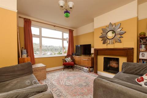 3 bedroom terraced house for sale, Farningham Crescent, Caterham, Surrey