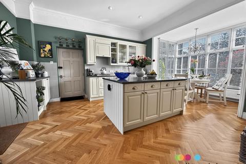 4 bedroom semi-detached house to rent, Old Grove Court, NORWICH