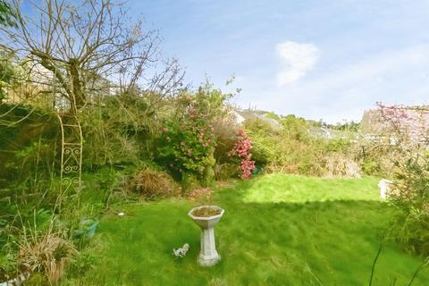 undefined, Wolfe Close, Cowbridge