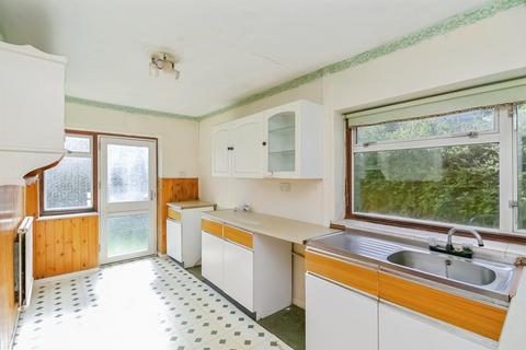 undefined, Wolfe Close, Cowbridge