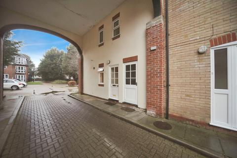 2 bedroom ground floor flat for sale, Gipping Place, Stowmarket