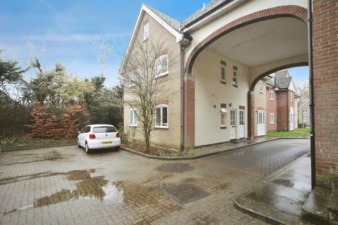 2 bedroom ground floor flat for sale, Gipping Place, Stowmarket