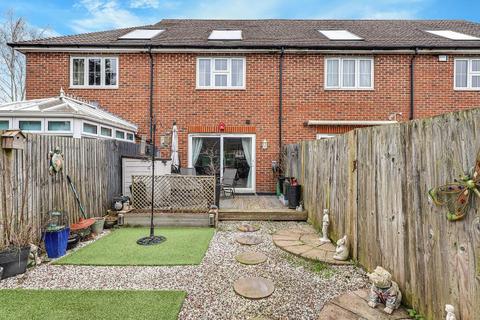 Buxton Lane, Caterham, CR3 5HL