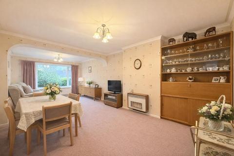 undefined, Wadhurst Avenue, Luton, Bedfordshire, LU3 1UQ