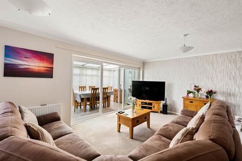 4 bedroom semi-detached house for sale, Linksway, Folkestone, CT19