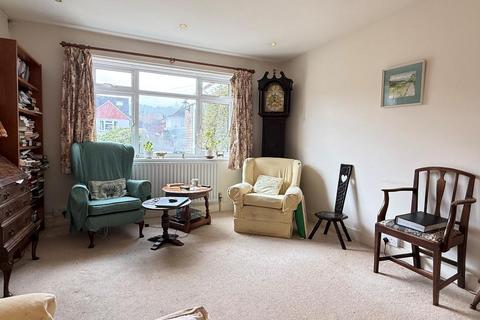 3 bedroom semi-detached house for sale, Coombe Road, Steyning, BN44 3LF