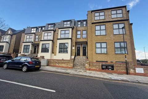3 bedroom flat to rent, Tulip House, Palmers Green