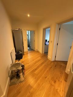 3 bedroom flat to rent, Tulip House, Palmers Green