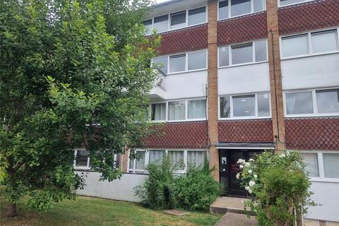 1 bedroom in a flat share to rent, Templewood House, Colesmead Road, REDHILL, Surrey, RH1