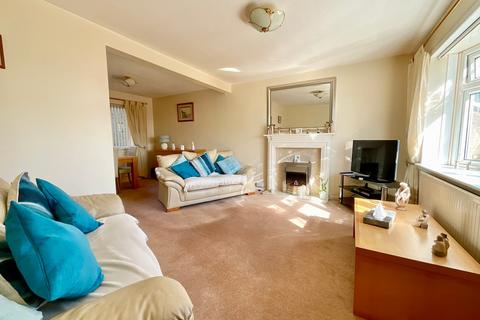 3 bedroom semi-detached house for sale, Oakdale Close, Newport NP18