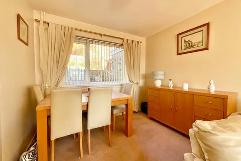 3 bedroom semi-detached house for sale, Oakdale Close, Newport NP18