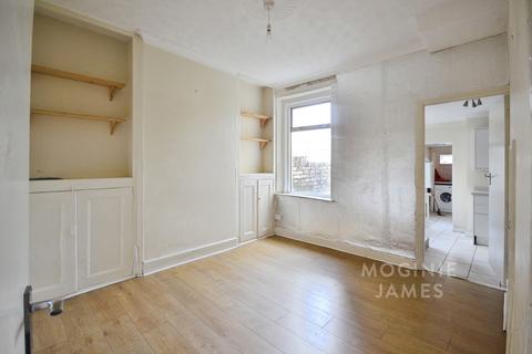 3 bedroom terraced house for sale, Cottrell Road, Roath, Cardiff