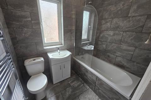 undefined, Cobham Avenue, Liverpool, Merseyside, L9