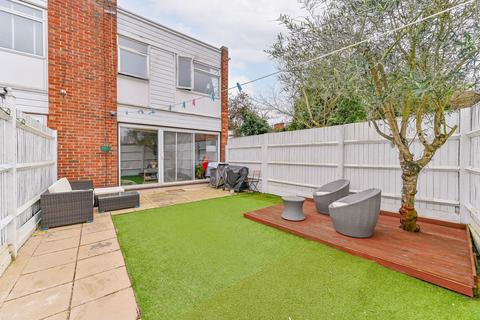 Brierley Close, South Norwood, London, SE25