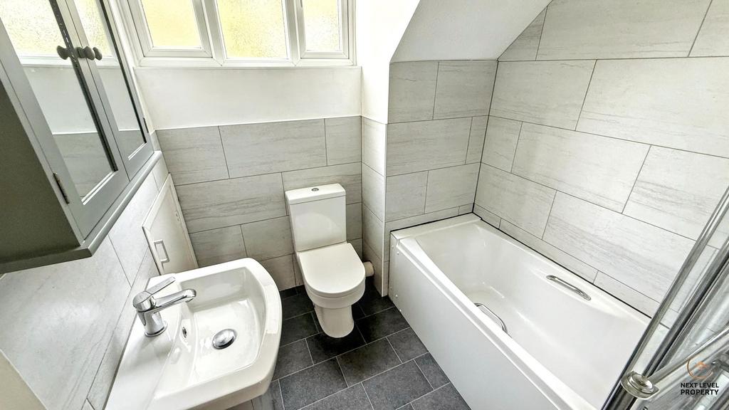 En-suite Bathroom