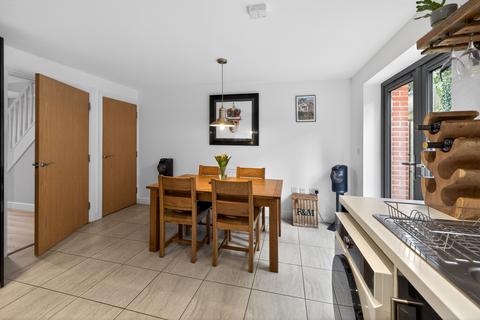 3 bedroom townhouse for sale, Jumelle Mews, High Wycombe, HP13