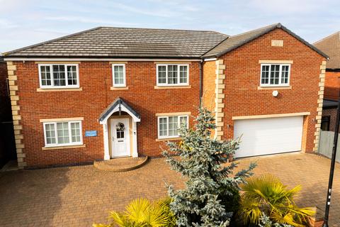4 bedroom detached house for sale, Reneville Road, Rotherham, S60