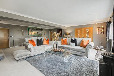 4 bedroom detached house for sale, Reneville Road, Rotherham, S60