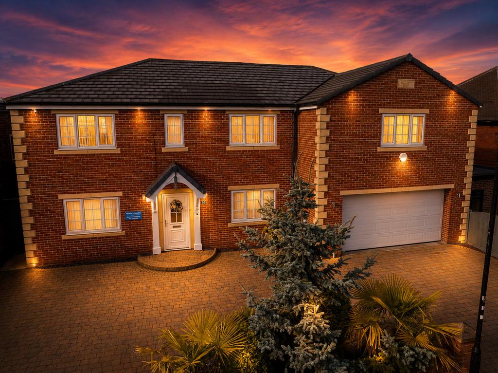 Moorgate Rotherham Reneville Road, Moorgate, Rotherham, S60 4 bed detached house for sale ...