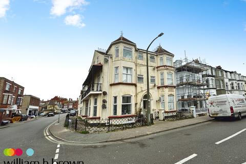 1 bedroom flat to rent, Pallister Road, CLACTON-ON-SEA