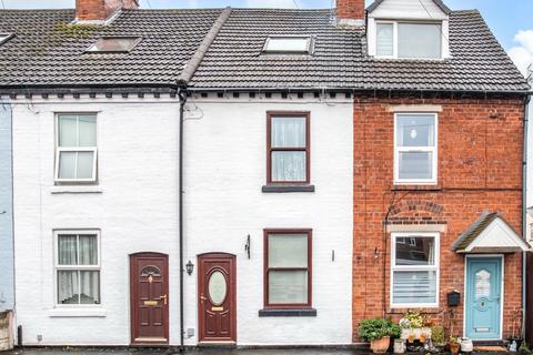 3 bedroom terraced house to rent, Cradley Heath B64