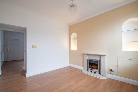 3 bedroom terraced house to rent, Cradley Heath B64