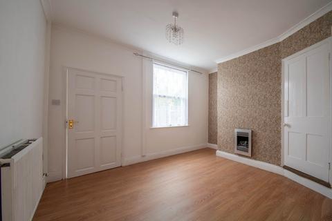 3 bedroom terraced house to rent, Cradley Heath B64