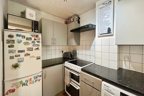 2 bedroom maisonette for sale, Wyatt Close, High Wycombe, Buckinghamshire
