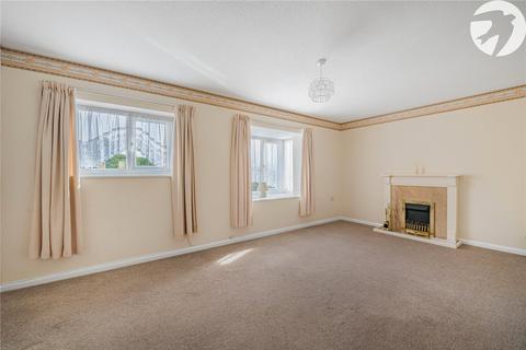 2 bedroom flat for sale, Lunedale Road, Dartford, Kent, DA2