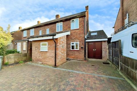 undefined, Peel Close, Windsor, Berkshire