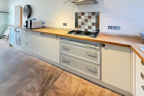 undefined, Peel Close, Windsor, Berkshire