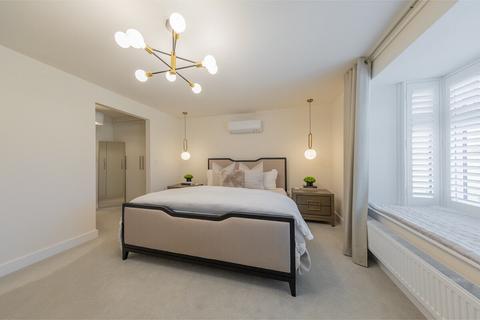 4 bedroom detached house for sale, Market Harborough LE16