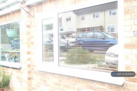 2 bedroom terraced house to rent, Oak Avenue, Charlton Kings, Cheltenham, GL52