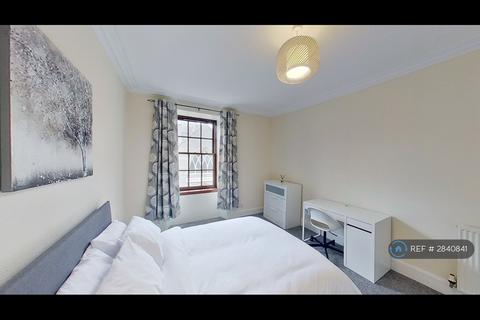 undefined, Skene Terrace, Aberdeen, AB10