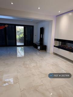 undefined, Turners Court, Romford, RM4